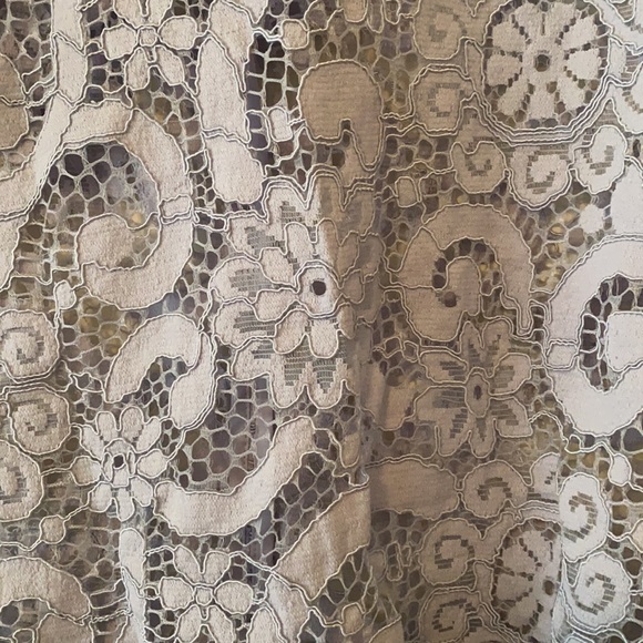 Lilac lace cropped top with bow detail - Picture 2 of 4